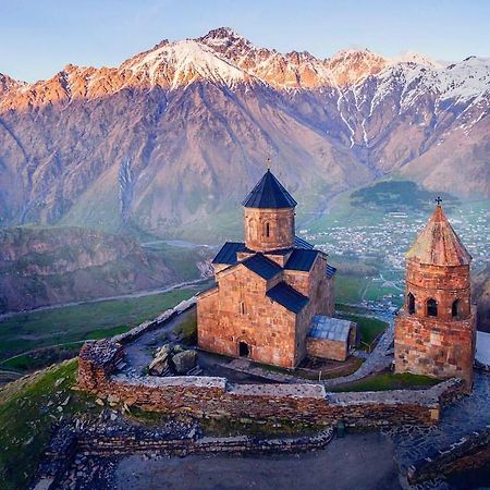 Guest House Dodo Kazbegi Ngoại thất bức ảnh