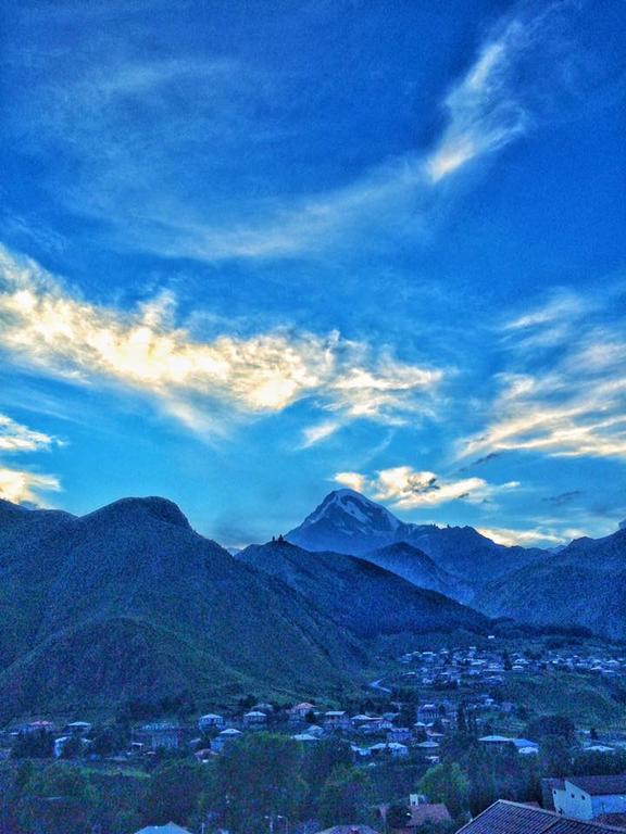 Guest House Dodo Kazbegi Ngoại thất bức ảnh